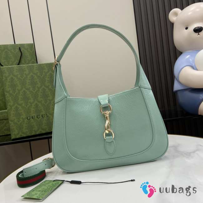 Uubags | Gucci Jackie mini bag in pastel green patent leather 27.5x19x4cm - 1