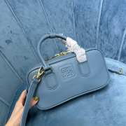 Uubags | Miu Miu Arcadie leather bag in blue 10.5x22x7.5cm - 6