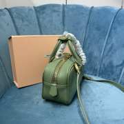 Uubags | Miu Miu Arcadie leather bag in green avocado 10.5x22x7.5cm - 4