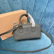 Uubags | Miu Miu Arcadie leather bag in grey 10.5x22x7.5cm - 1