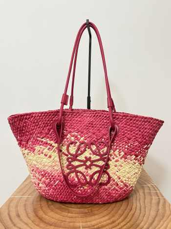 Uubags | Loewe Anagram Basket bag in iraca palm and calfskin natural/fuchsia 46x24x16cm