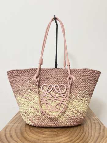 Uubags | Loewe Anagram Basket bag in iraca palm and calfskin light pink 46x24x16cm