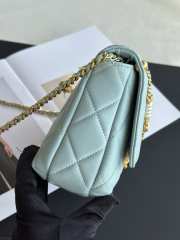 Uubags | Chanel 24A Pearl Chain Flap Bag Light Blue 20x7.5x15cm - 3