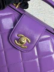 Uubags | Chanel Bag With Handle Shiny Lambskin & Gold Plated Metal Violet 16x23.5x8cm - 6