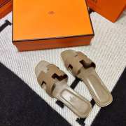 Uubags | Hermes Oran Sandal in Epsom Grey - 2