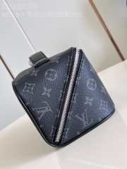 Uubags | Louis Vuitton M11750 Toiletry monogram coated canvas bag in black 24x13x13cm - 6