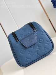 Uubags | Louis Vuitton M11497 Dopp Kit In Sapphire 28x15x16.5cm - 6