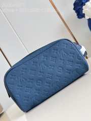 Uubags | Louis Vuitton M11497 Dopp Kit In Sapphire 28x15x16.5cm - 2