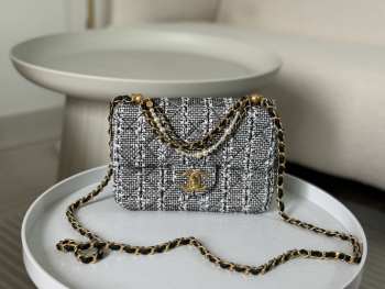 Uubags | Chanel Mini Flap Bag Cotton Tweed Imitation Pearls Silver 19x6.5x13cm