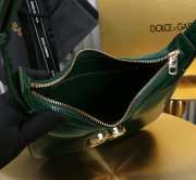 Uubags | Dolce & Gabbana 3.5 shoulder bag in green pattent leather with DG logo 22x18x6cm - 5