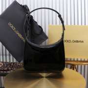 Uubags | Dolce & Gabbana 3.5 shoulder bag in black pattent leather with DG logo 22x18x6cm - 5