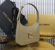 Uubags | Dolce & Gabbana beige calfskin 3.5 shoulder bag with DG logo 22x18x6cm - 5