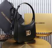 Uubags | Dolce & Gabbana black calfskin 3.5 shoulder bag with DG logo 22x18x6cm - 4