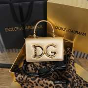 Uubags | Dolce & Gabbana DG Girls Bag In Gold Nappa Leather Lining 10x18x3.5cm - 5