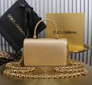 Uubags | Dolce & Gabbana DG Girls Bag In Gold Nappa Leather Lining 10x18x3.5cm - 6