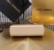 Uubags | Dolce & Gabbana small patent leather Sicily bag in beige 11x18x6cm - 5