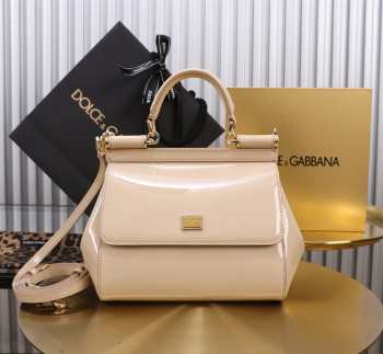 Uubags | Dolce & Gabbana medium patent leather Sicily bag in beige 20x16x8cm