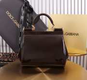 Uubags | Dolce & Gabbana medium patent leather Sicily bag in brown 20x16x8cm - 4