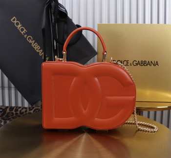 Uubags | Dolce & Gabbana Logo Box bag in orange 20x15x6.5cm