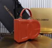 Uubags | Dolce & Gabbana Logo Box bag in orange 20x15x6.5cm - 6