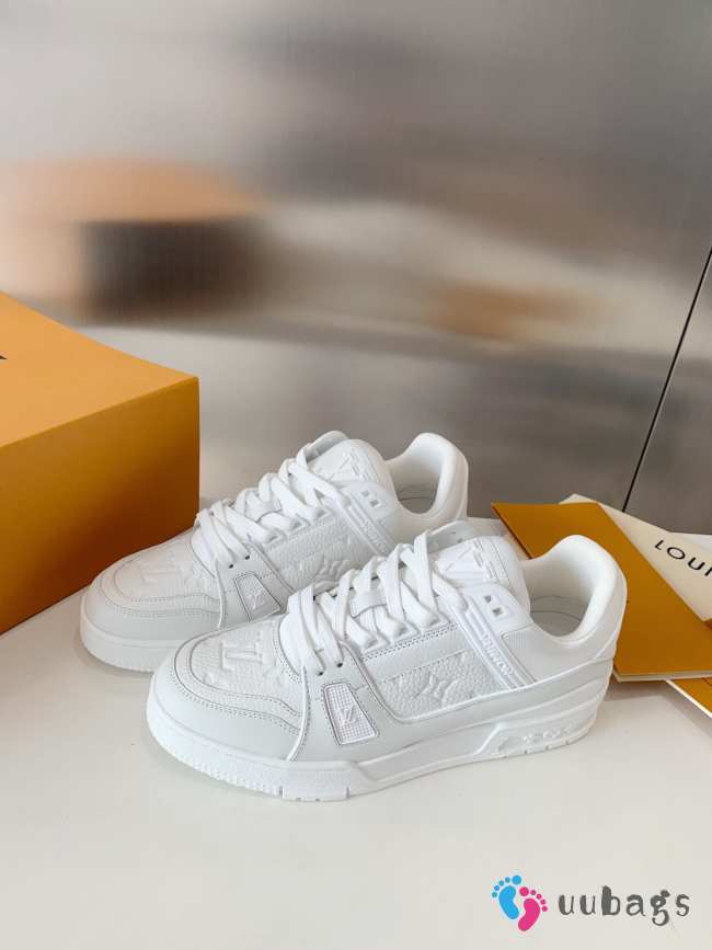 Uubags | Louis Vuitton 1A9JG9 LV Trainer Sneaker In White - 1