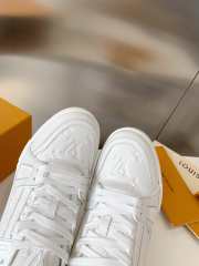 Uubags | Louis Vuitton 1A9JG9 LV Trainer Sneaker In White - 6