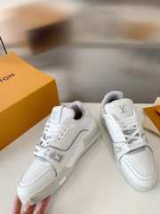 Uubags | Louis Vuitton 1A8WAX LV Trainer Sneaker In White - 3