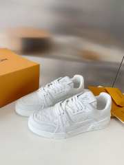 Uubags | Louis Vuitton 1ABFBE LV Trainer Sneaker In White - 1