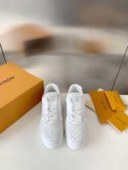 Uubags | Louis Vuitton 1ABFBE LV Trainer Sneaker In White - 5