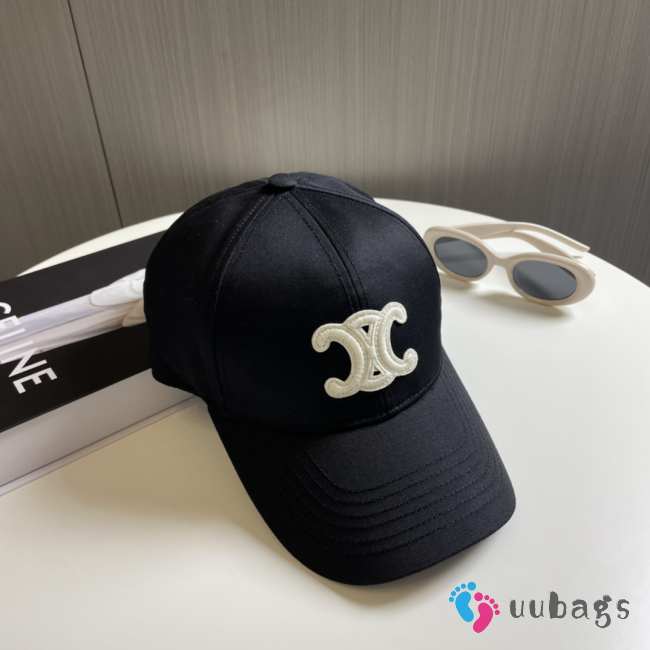 Uubags | Celine logo hat 06 - 1