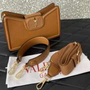 Uubags | Valentino Garavani VLogo leather shoulder bag in brown grainy calfskin 24x14.5x8cm - 3