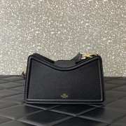 Uubags | Valentino Garavani VLogo leather shoulder bag in black grainy calfskin 24x14.5x8cm - 3