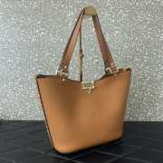 Uubags | Valentino Garavani Rockstud tote bag in brown grainy calfskin 26x11x24cm - 5