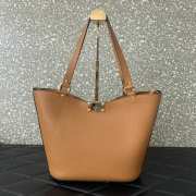 Uubags | Valentino Garavani Rockstud tote bag in brown grainy calfskin 26x11x24cm - 2