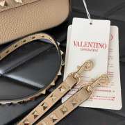 Uubags | Valentino Garavani Small Leather Rockstud Top Handle Bag In Beige 19x12x3cm - 2