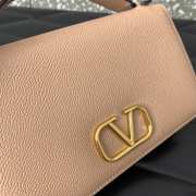 Uubags | Valentino Garavani wallet with VLogo chain in rose cannelle 19x4x10.5cm - 4