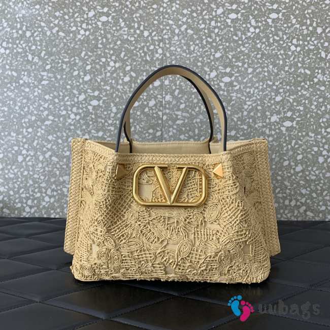 Uubags | Valentino Garavani VLogo Signature Medium Raffia-Effect Tote Bag 25x18x12cm - 1