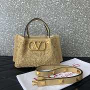 Uubags | Valentino Garavani VLogo Signature Medium Raffia-Effect Tote Bag 25x18x12cm - 5