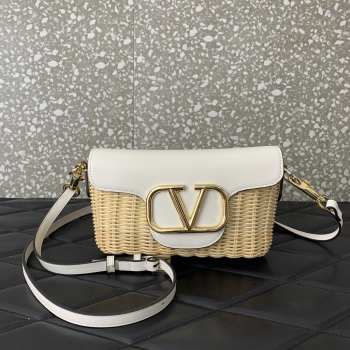 Uubags | Valentino Garavani Two-tone Leather And Raffia Crossbody Bag In White 22x9x17cm