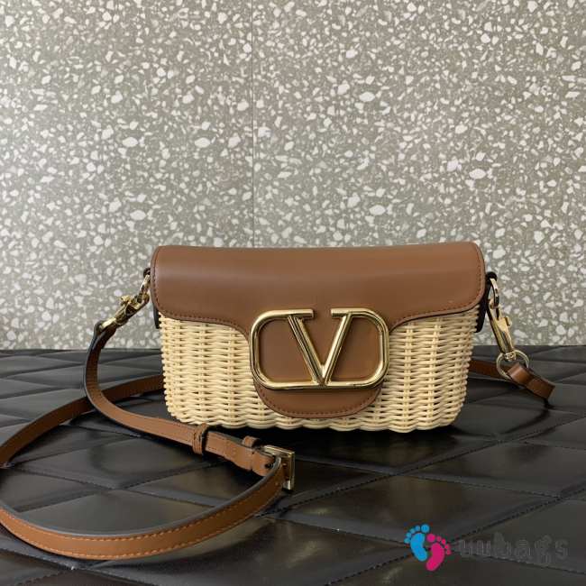 Uubags | Valentino Garavani Two-tone Leather And Raffia Crossbody Bag In Brown 22x9x17cm - 1