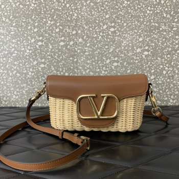 Uubags | Valentino Garavani Two-tone Leather And Raffia Crossbody Bag In Brown 22x9x17cm