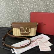 Uubags | Valentino Garavani Two-tone Leather And Raffia Crossbody Bag In Brown 22x9x17cm - 5