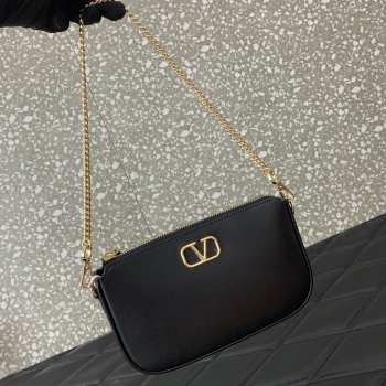 Uubags | Valentino Vlogo Signature Mini Leather Crossbody In Black 20.5x10.5x5cm