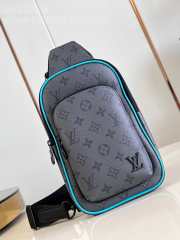 Uubags | Louis Vuitton M11703 Avenue Slingbag PM Bag 20x31x7cm - 1