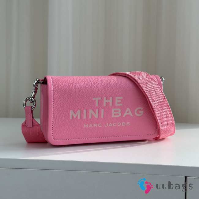 Uubags | Marc Jacobs the leather mini bag in pink 20x5x12cm - 1