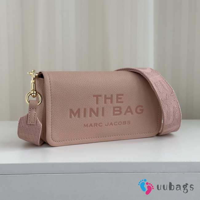 Uubags | Marc Jacobs the leather mini bag in rose 20x5x12cm - 1