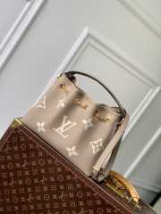 Uubags | Louis Vuitton M25453 Bundle In Grey 28x20x11.5cm - 1