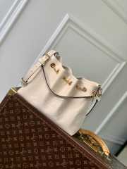 Uubags | Louis Vuitton M25453 Bundle In Beige 28x20x11.5cm - 1