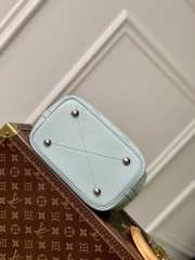 Uubags | Louis Vuitton M21849 Blossom PM Bag In Light Blue 20x20x12.5cm - 2