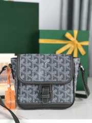 Uubags | Goyard Grand Bleu Bag In Grey 16x14x6cm - 1